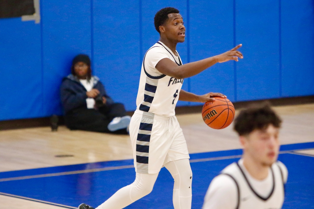 Susan Wagner advances to SIHSL semifinals behind Albano’s 27 and stout team defense