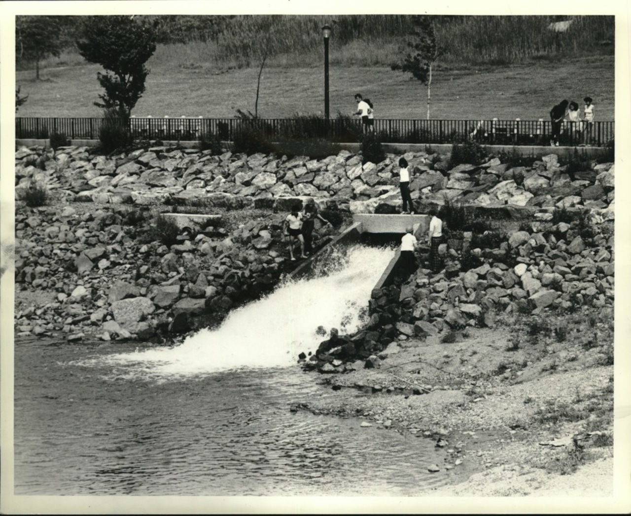 1980s silver lake leak