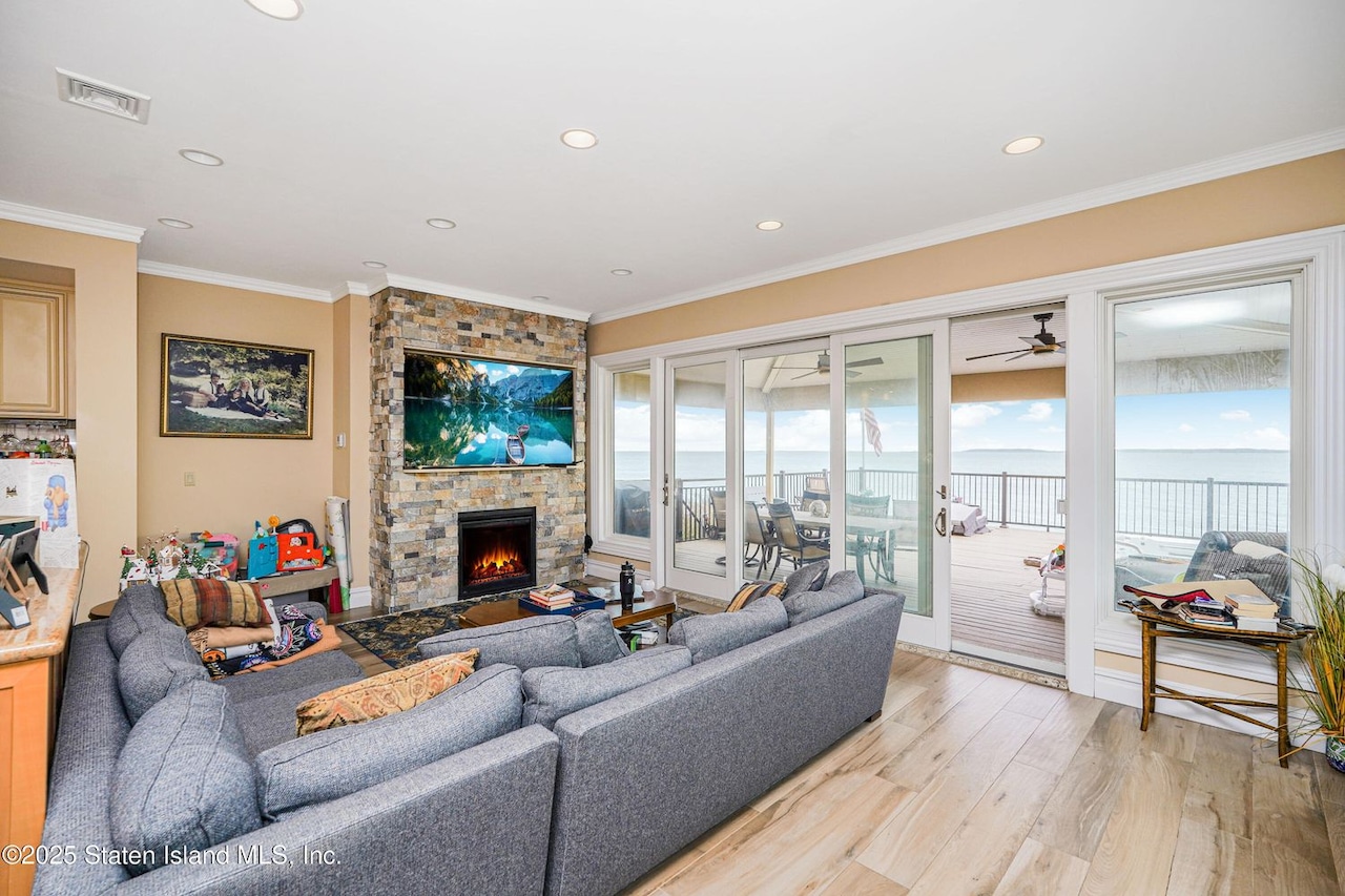 44 Zephyr Avenue, Annadale