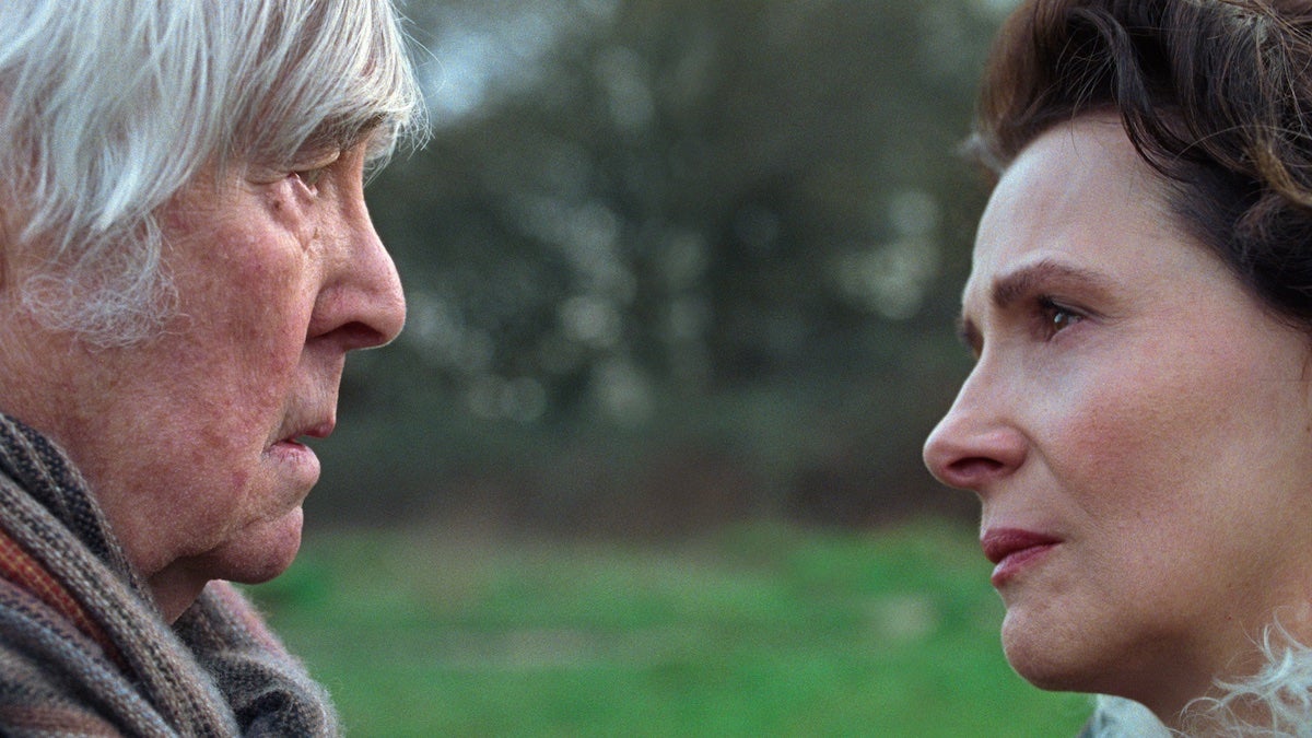 'Queen at Sea' Review: Juliette Binoche drama