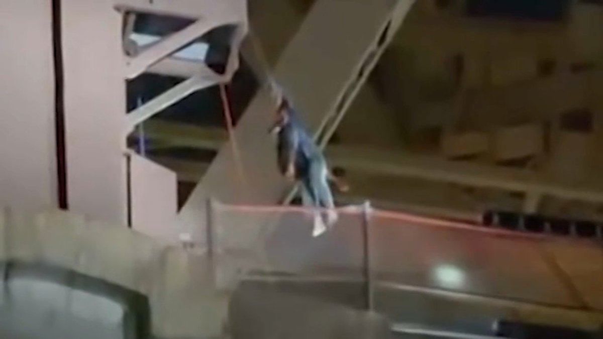 Teens arrested in possible social media stunt on Queensboro Bridge – NBC New York