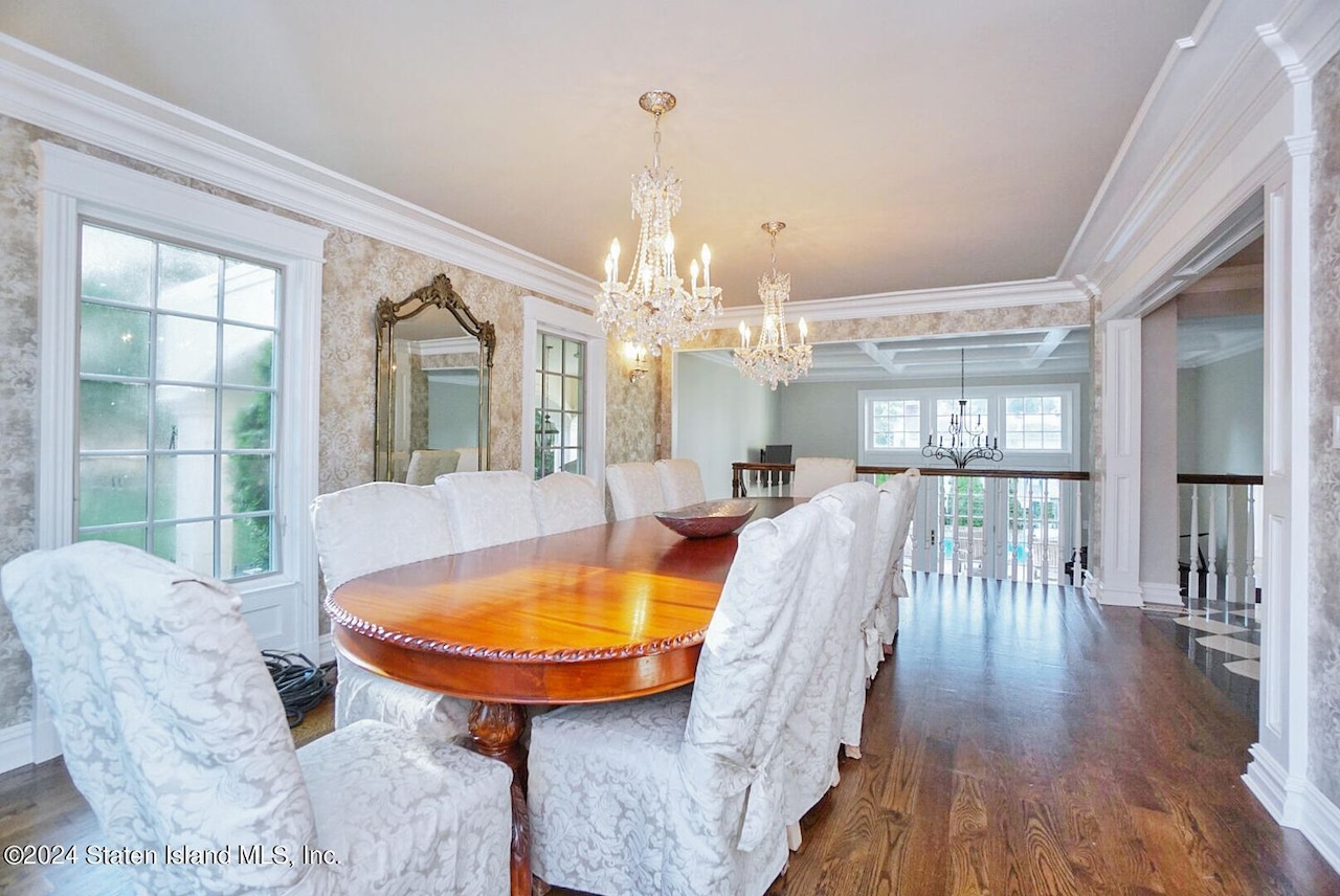 116 Fine Blvd., Todt Hill