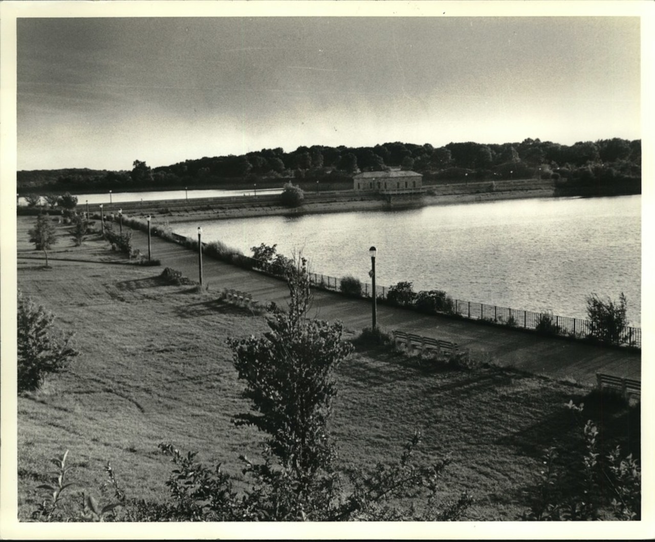 1980s silver lake leak