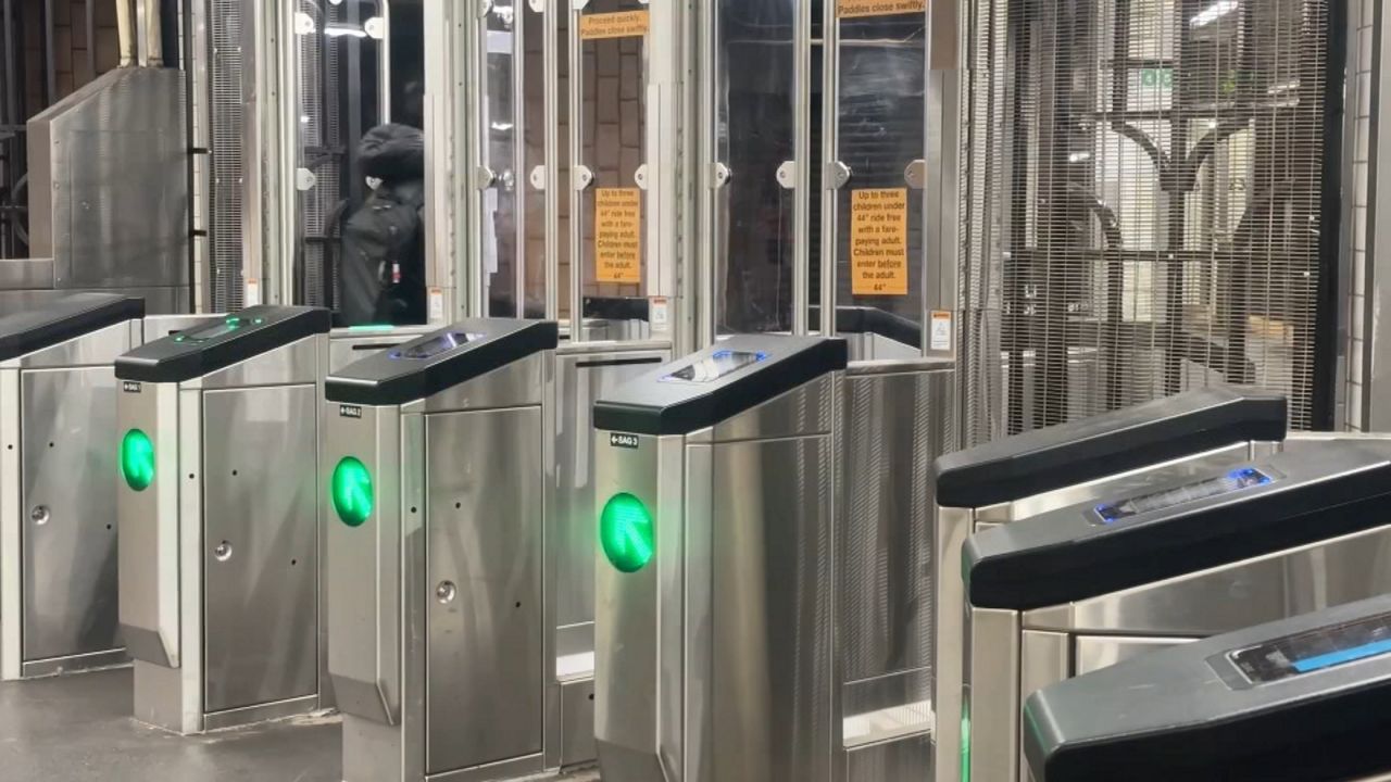 new fare gates at 23rd Street-Baruch College