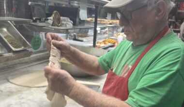 Inside the rituals of Pugsley Pizza in the Bronx – Bronx Times