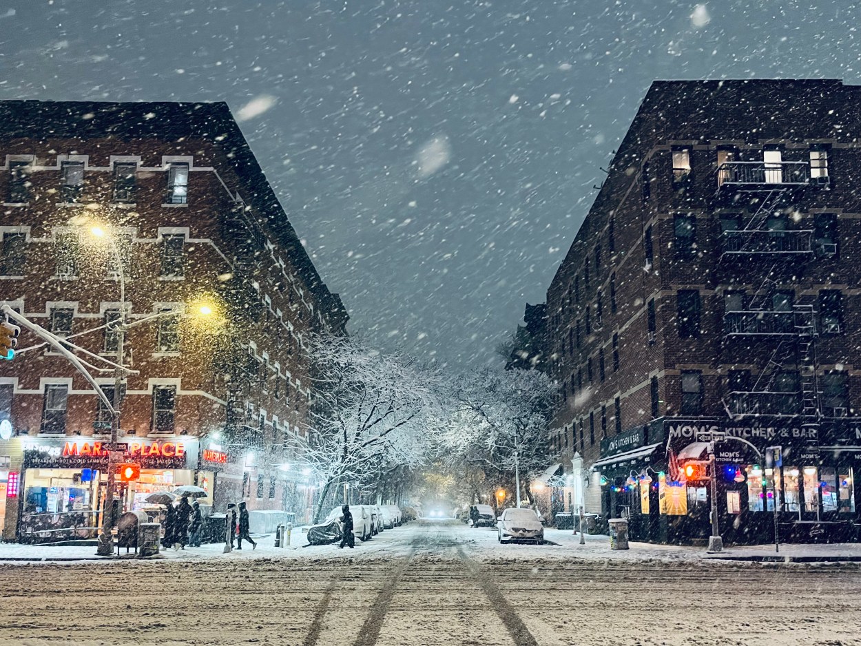 Snow on 9th Avenue