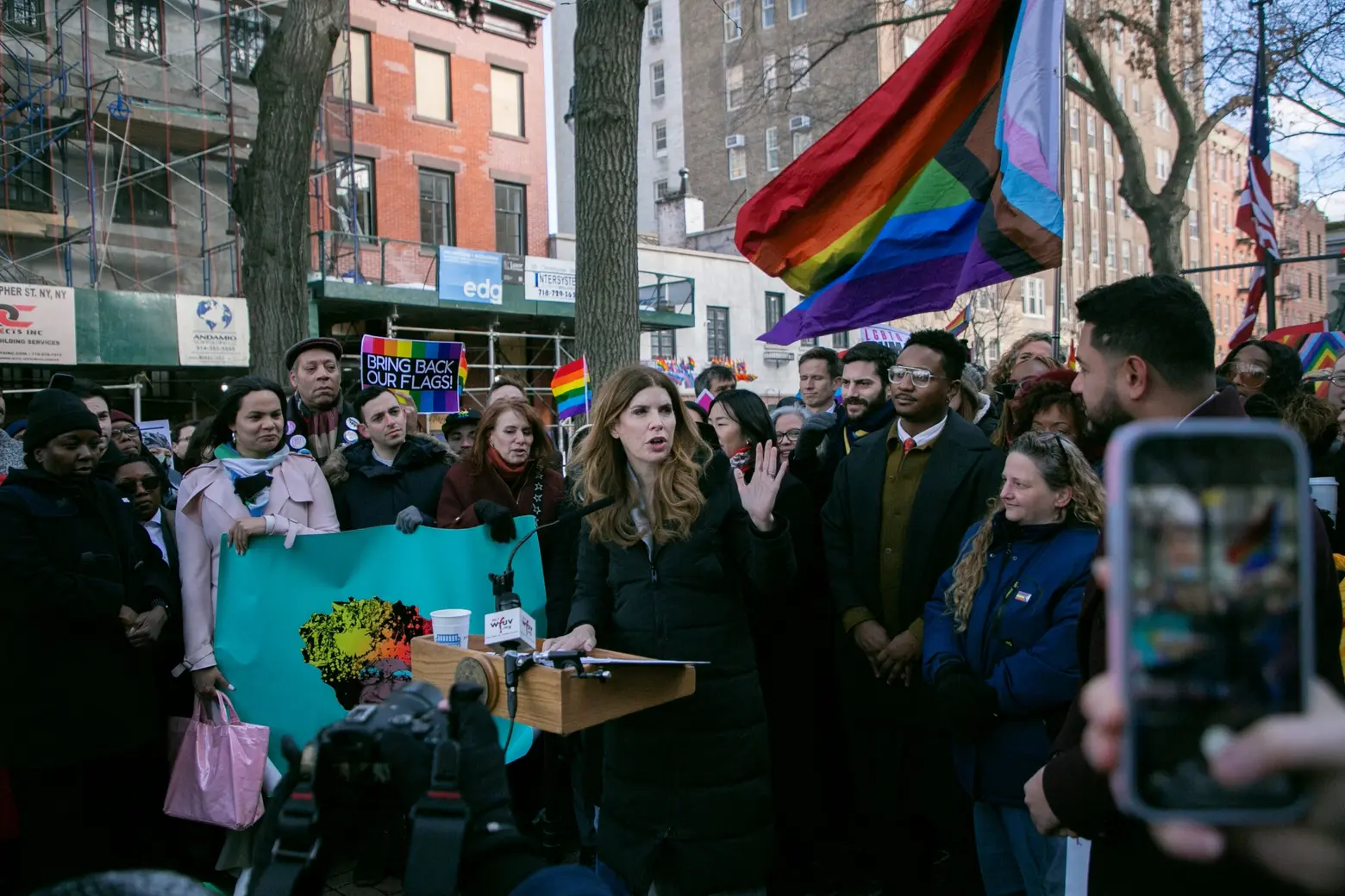 New York officials introduce bill to protect Pride flag