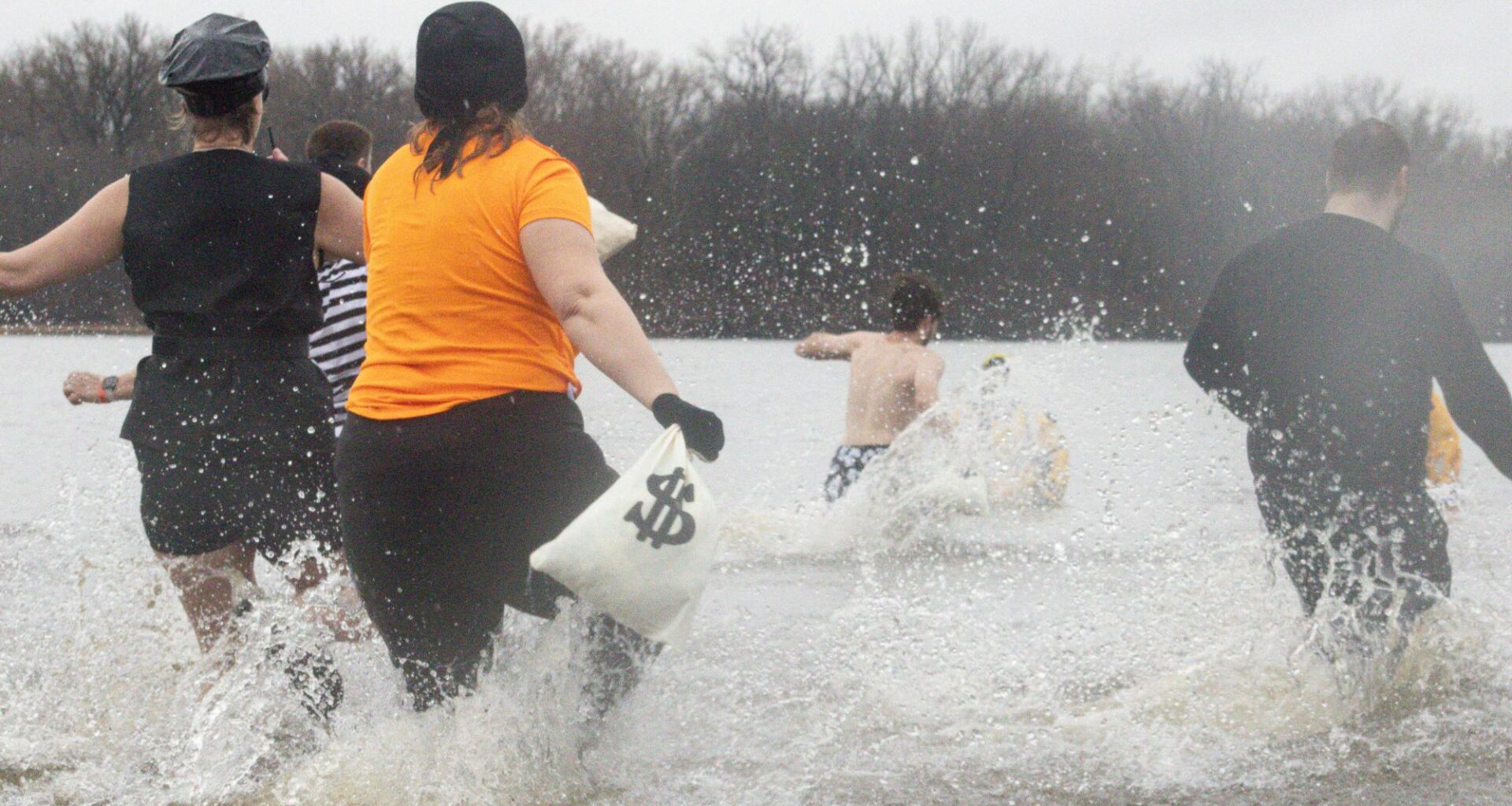 Manhattan takes Polar Plunge to support Special Olympics