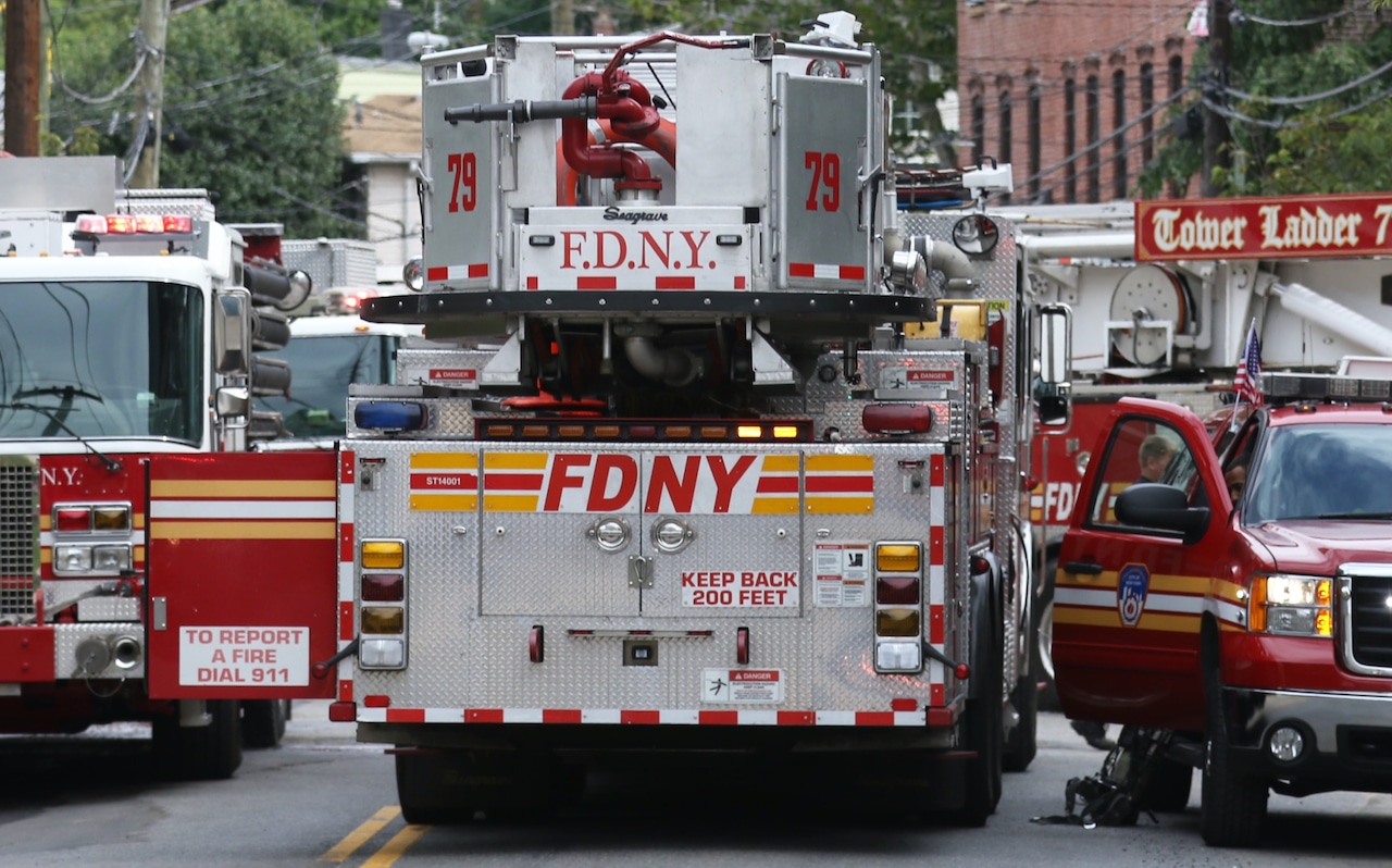 Firefighters respond to 2nd blaze in sub-zero Staten Island cold Sunday
