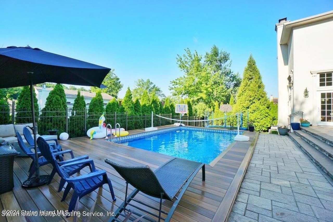 116 Fine Blvd., Todt Hill