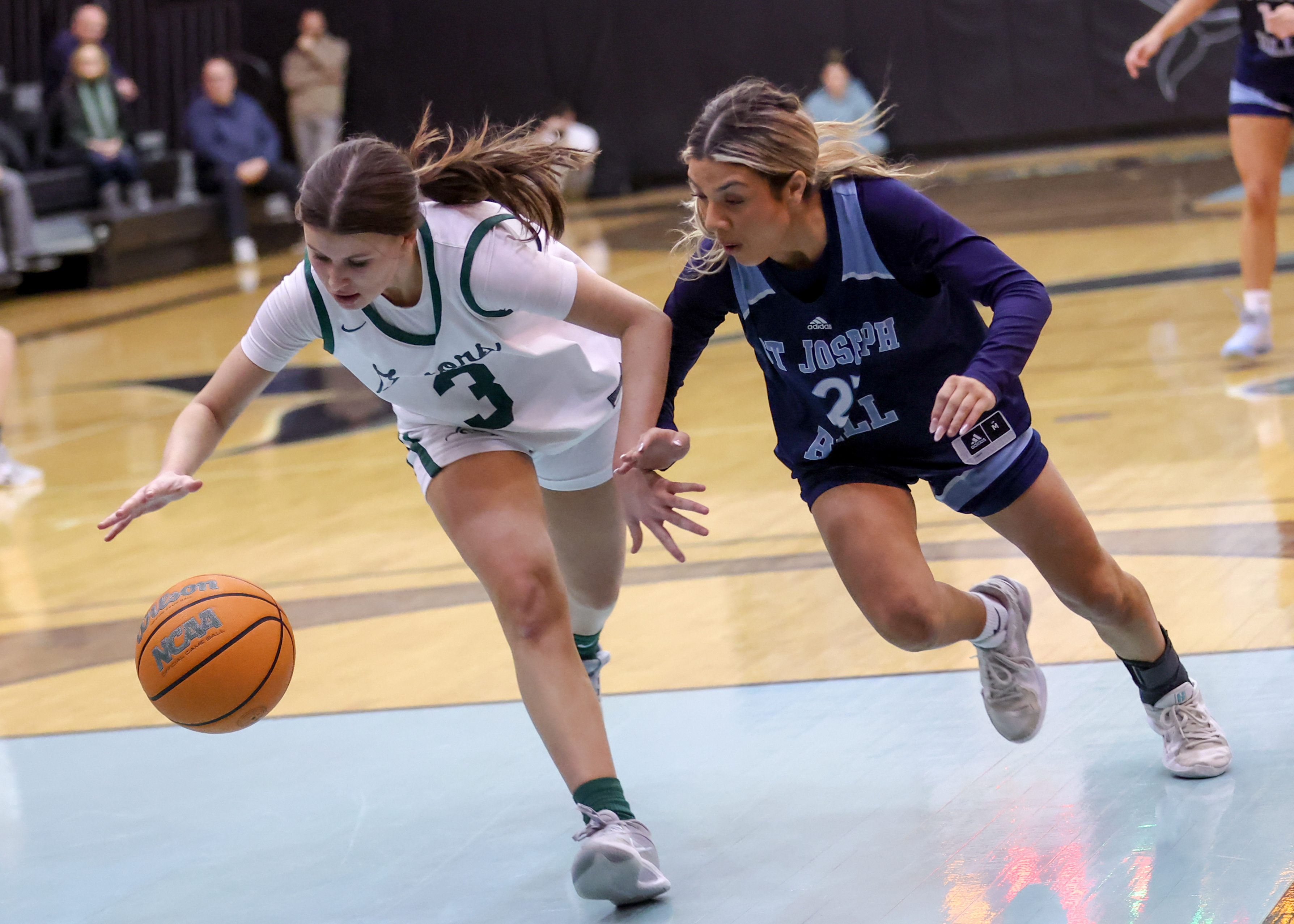 St. Joseph Hill plays Notre Dame Academy in the CHSAA Archdiocesan AA playoff semifinal at the College of Staten Island in Willowbrook on Thursday, Feb. 19, 2026. (Advance/SILive.com | Jason Paderon)