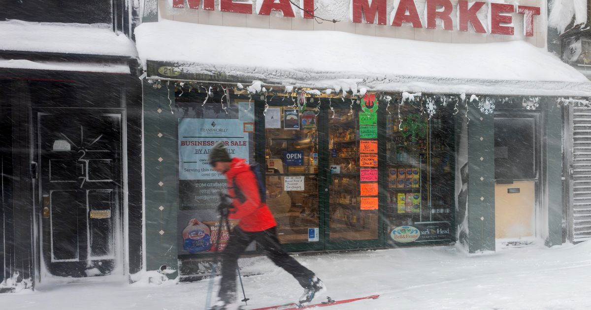 NYC Blizzard Forces Restaurants to Make Hard Decisions