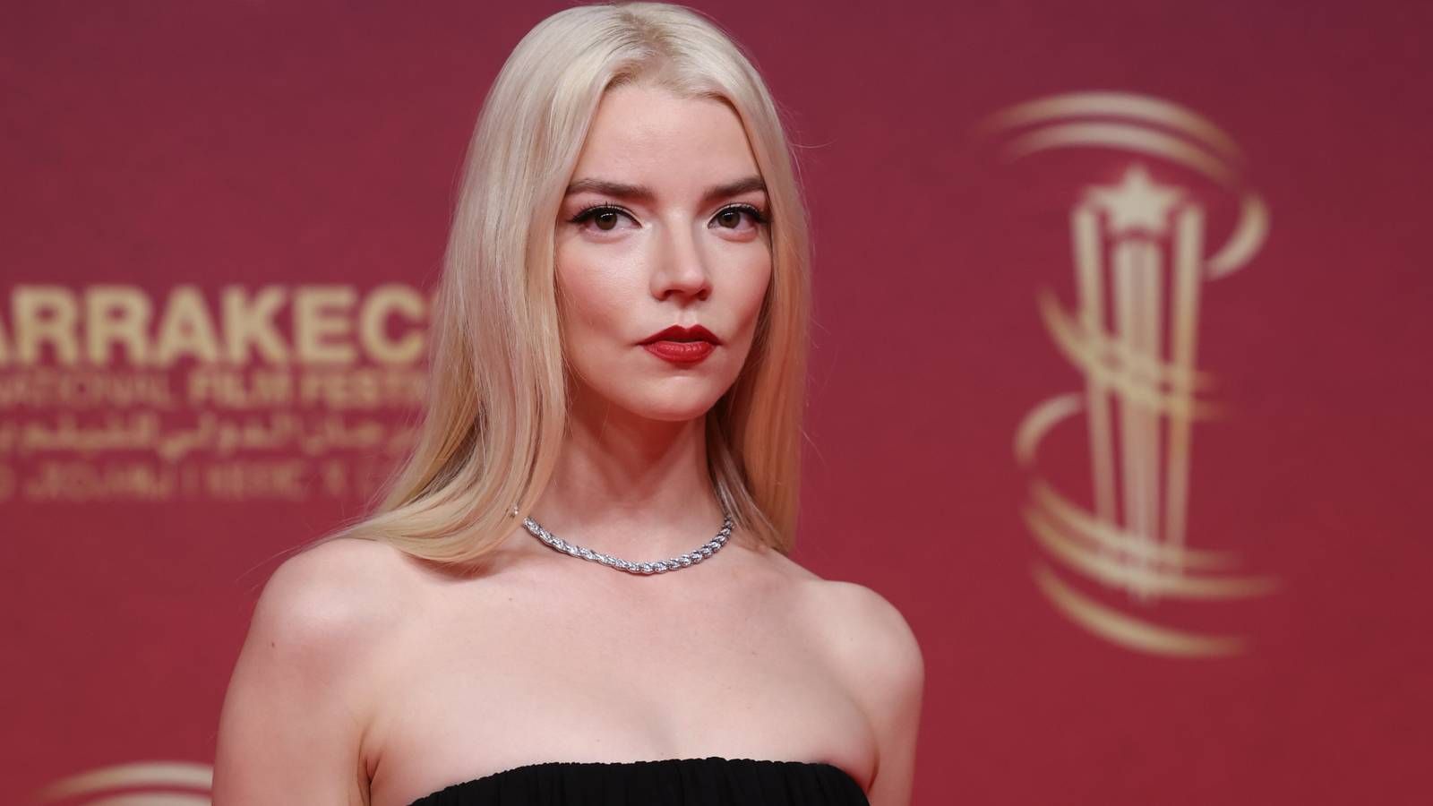 You Can Binge Anya Taylor-Joy's 10/10 Netflix Series Is Less Than 7 Hours