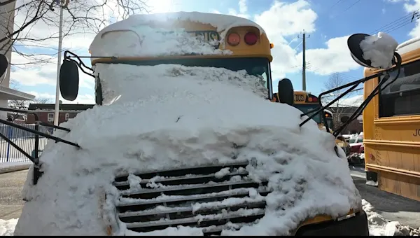 News 12 | Brooklyn | Mixed reactions as New York City schools reopen after blizzard