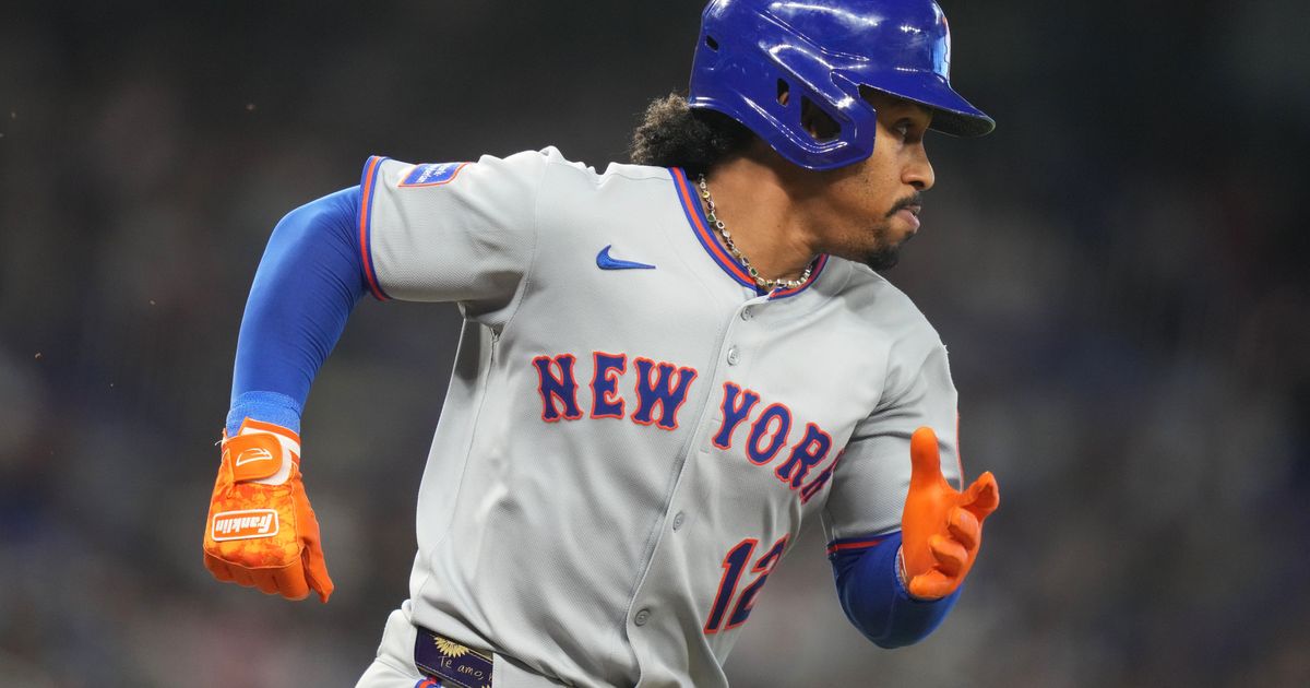 New York Mets shortstop Francisco Lindor to visit hand specialist :: WRAL.com