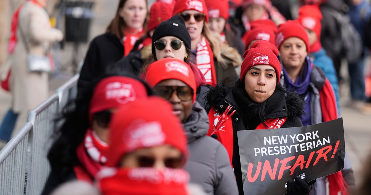 NYC nurses reach a deal to end a strike at 2 major hospitals while walkout continues at another :: WRAL.com