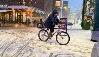 New York City hunkers down under blizzard warnings and a travel ban as winter storm hits northeast :: WRAL.com