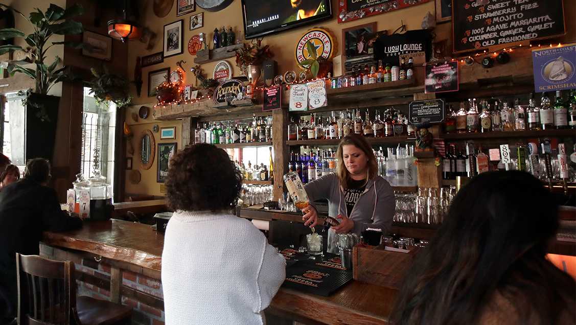 New York bars, restaurants can open early for Olympic hockey game