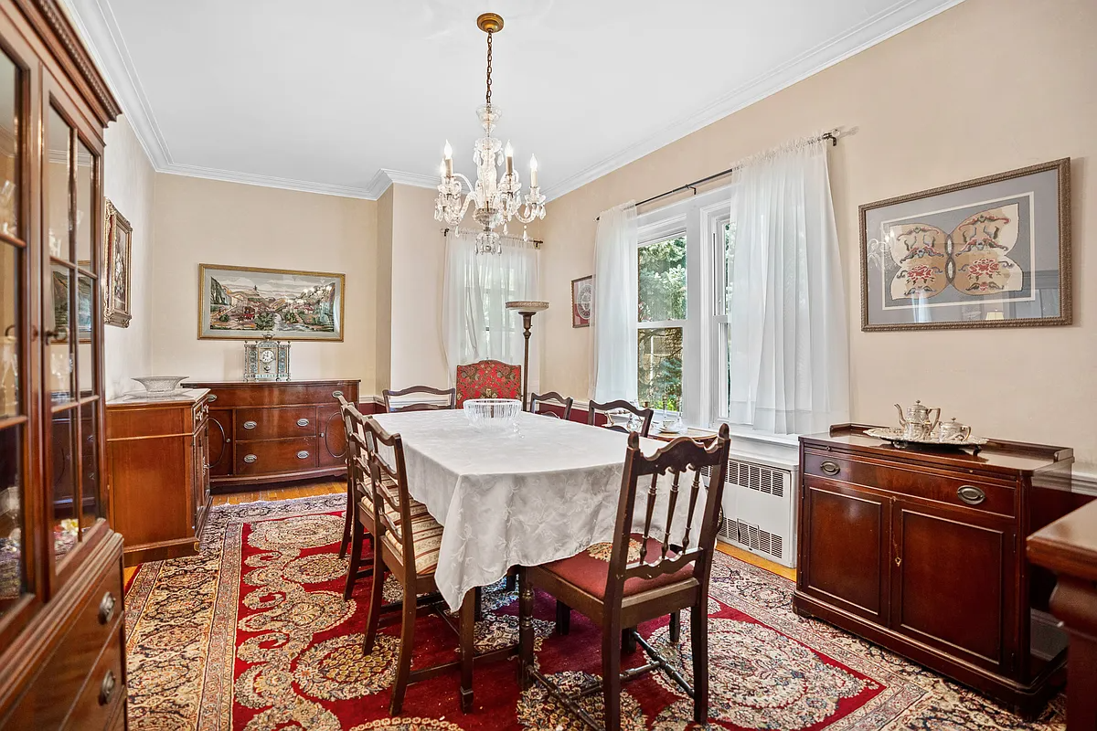 dining room with two exposures