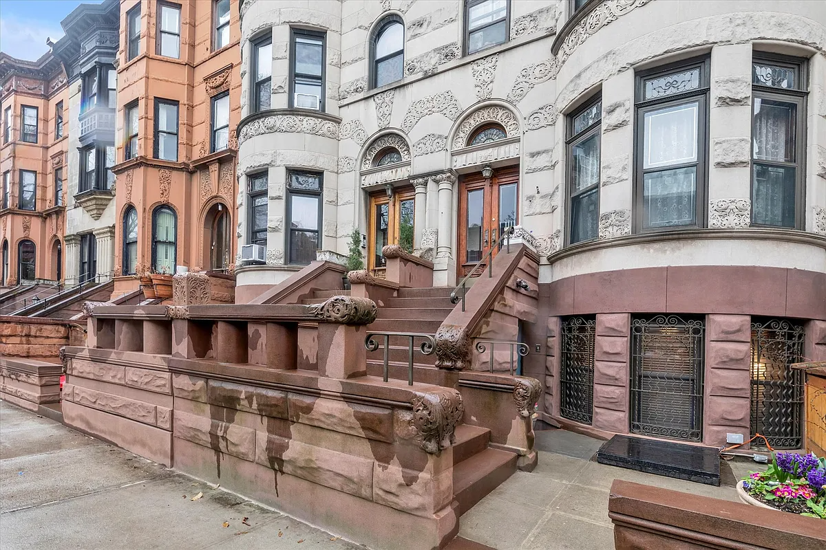 limestone exterior with stoop
