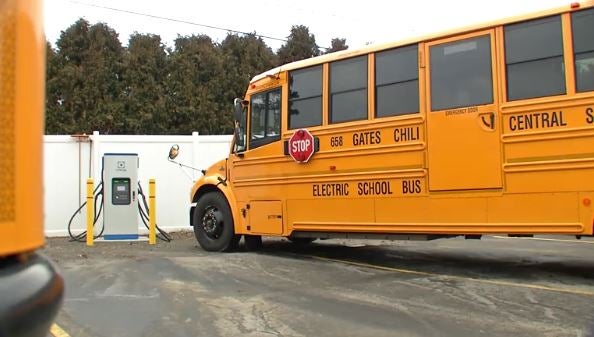 Challenges loom as New York schools slow to adopt electric buses, despite state support