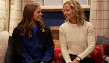 Caroline Harvey has emotional reunion with childhood principal – NBC New York