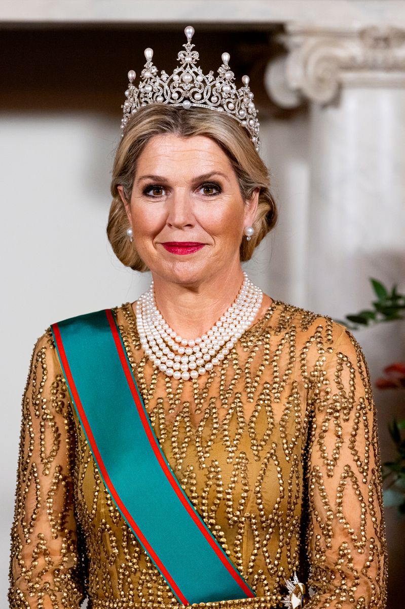 Before settling into what would become her permanent home, Máxima studied the language in New York and at the CERAN Institute in Spa, Belgium. 