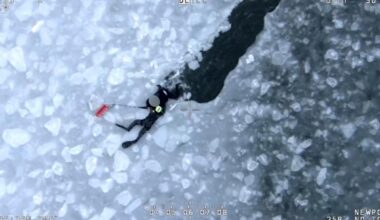 3 men rescued by NYPD helicopter after falling through ice in Queens