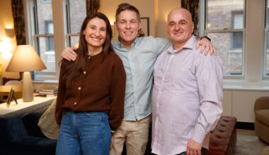 NYC doorman set up these 2 neighbors -- now married with 2 kids