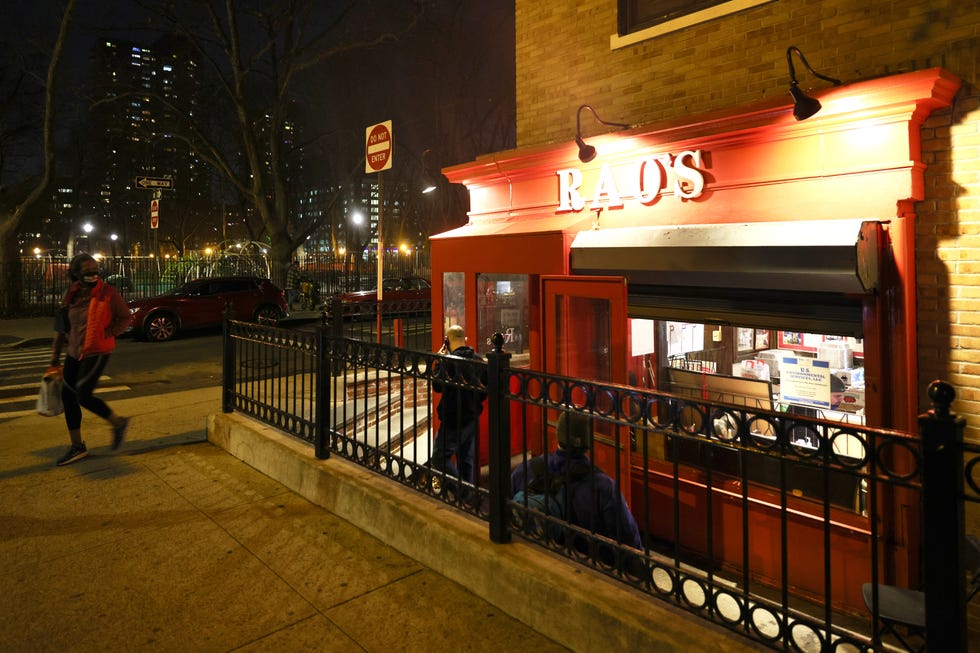 famed harlem restaurant rao's offers takeout for first time in 124 year history