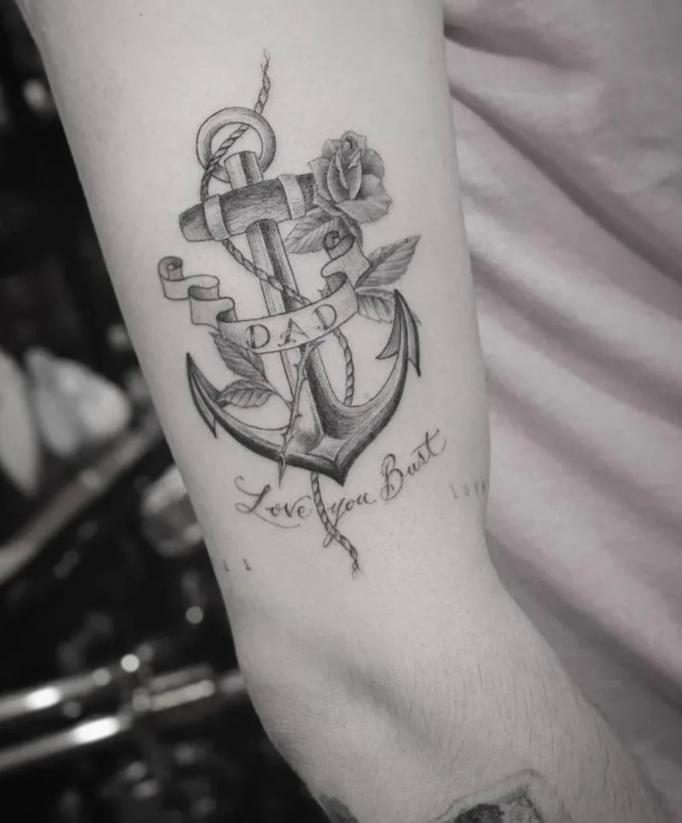 Brookly Beckham’s tattoo tribute to dad Sir David Beckham as it originally looked (@brooklynpetlzbeckham/Instagram)