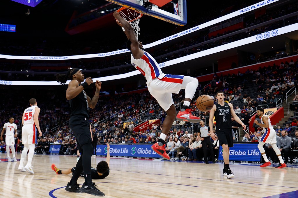 Detroit Pistons center Jalen Duren dunks in the second half against the Brooklyn Nets.