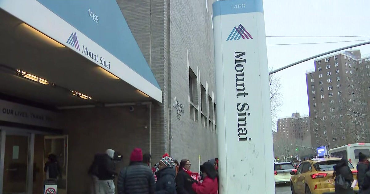 Nurses at 2 NYC hospital systems return to work, but strike continues for thousands