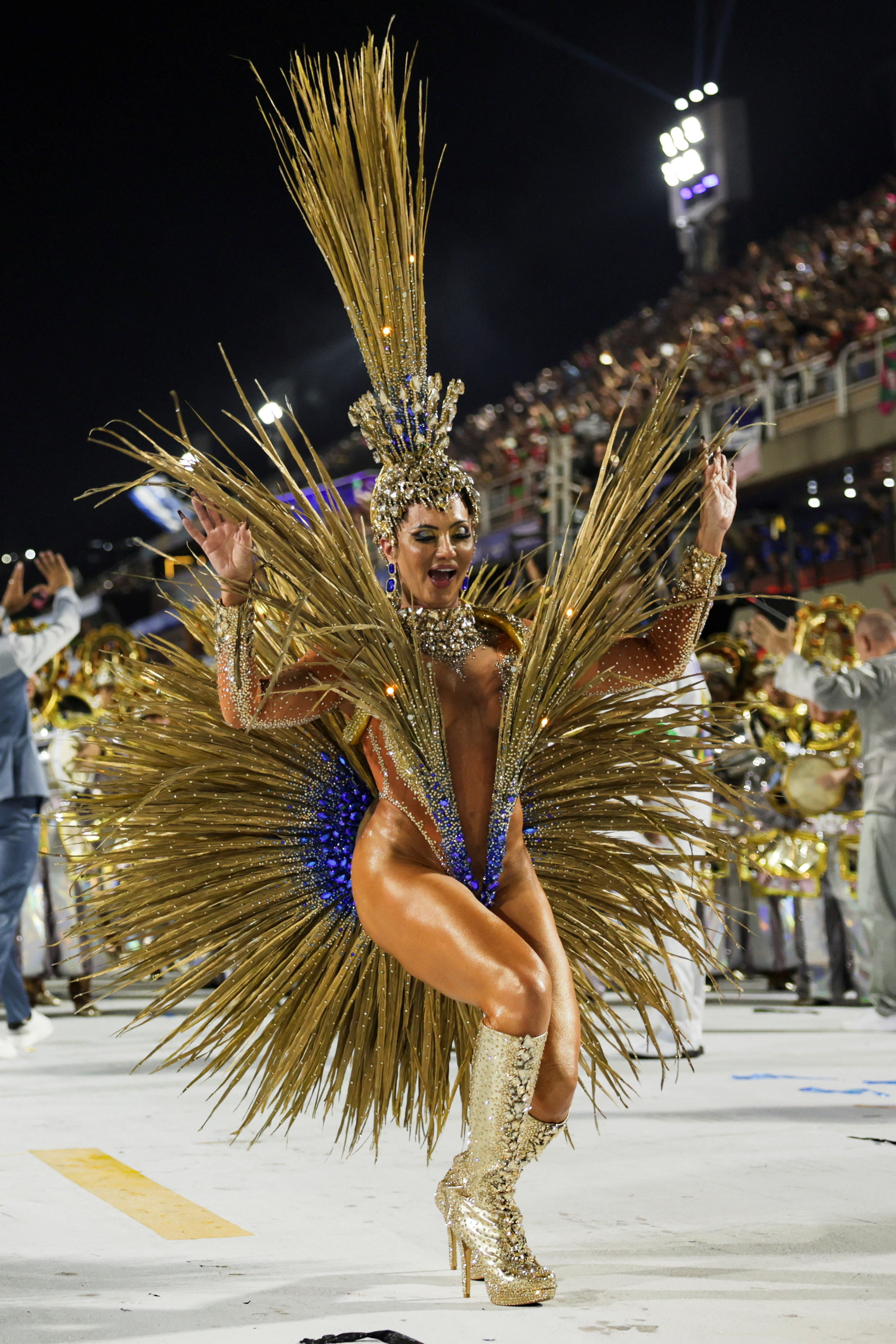 The Rio Carnival, the crown jewel of Brazil’s cultural calendar, exploded into full spectacle on Carnival Sunday, February 16, 2026. Held at the famed Sambadrome, samba schools paraded in dazzling costumes and towering floats, competing in the celebration’s most anticipated and electrifying night.