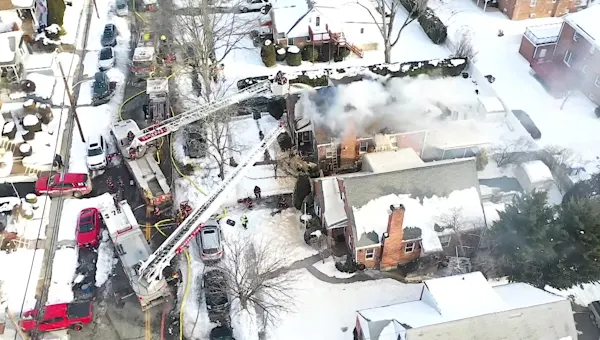 News 12 | Westchester | Fire and ice: Yonkers firefighters battle brutal cold in 2‑alarm blaze on Nepperhan Avenue
