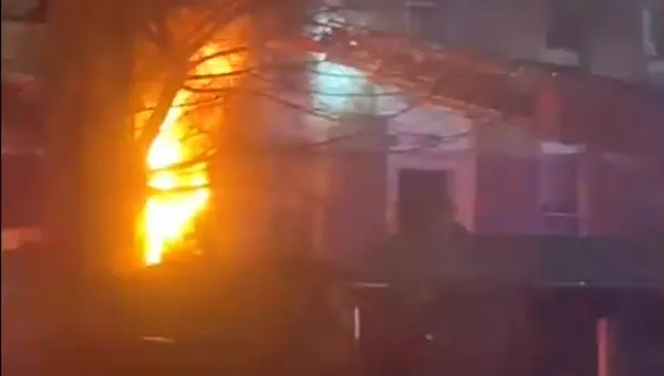 News 12 | Brooklyn | 5 people injured in East New York house fire