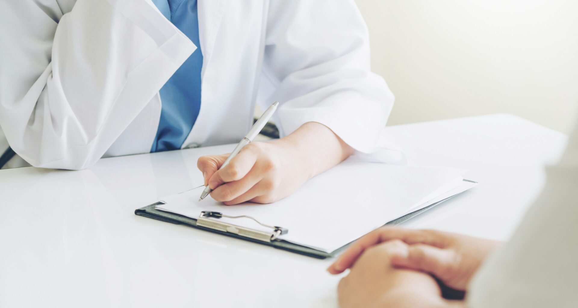 Stressors for Teens and Young Adults in NYC and When an Intensive Outpatient Program Manhattan Option Makes Sense