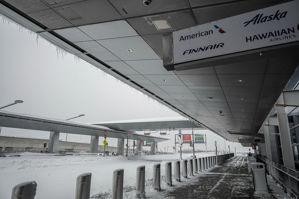 Are flights to NYC cancelled today? See tracker