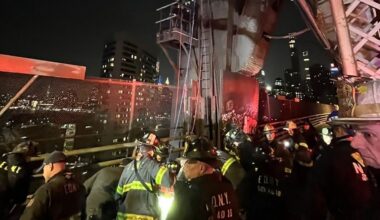 Boy who fell on Queensborough Bridge left for dead by friends: mom