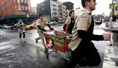 idiotarod-race-B_brooklyn-to-manhattan_AP_Gregory Bull.jpg