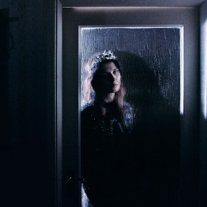 Baby Queen Shares New Single 'I Hope You Don't Remember Me' | News