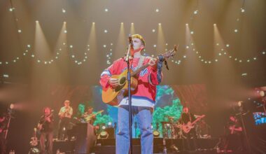 Josiah Queen leads campus in worship