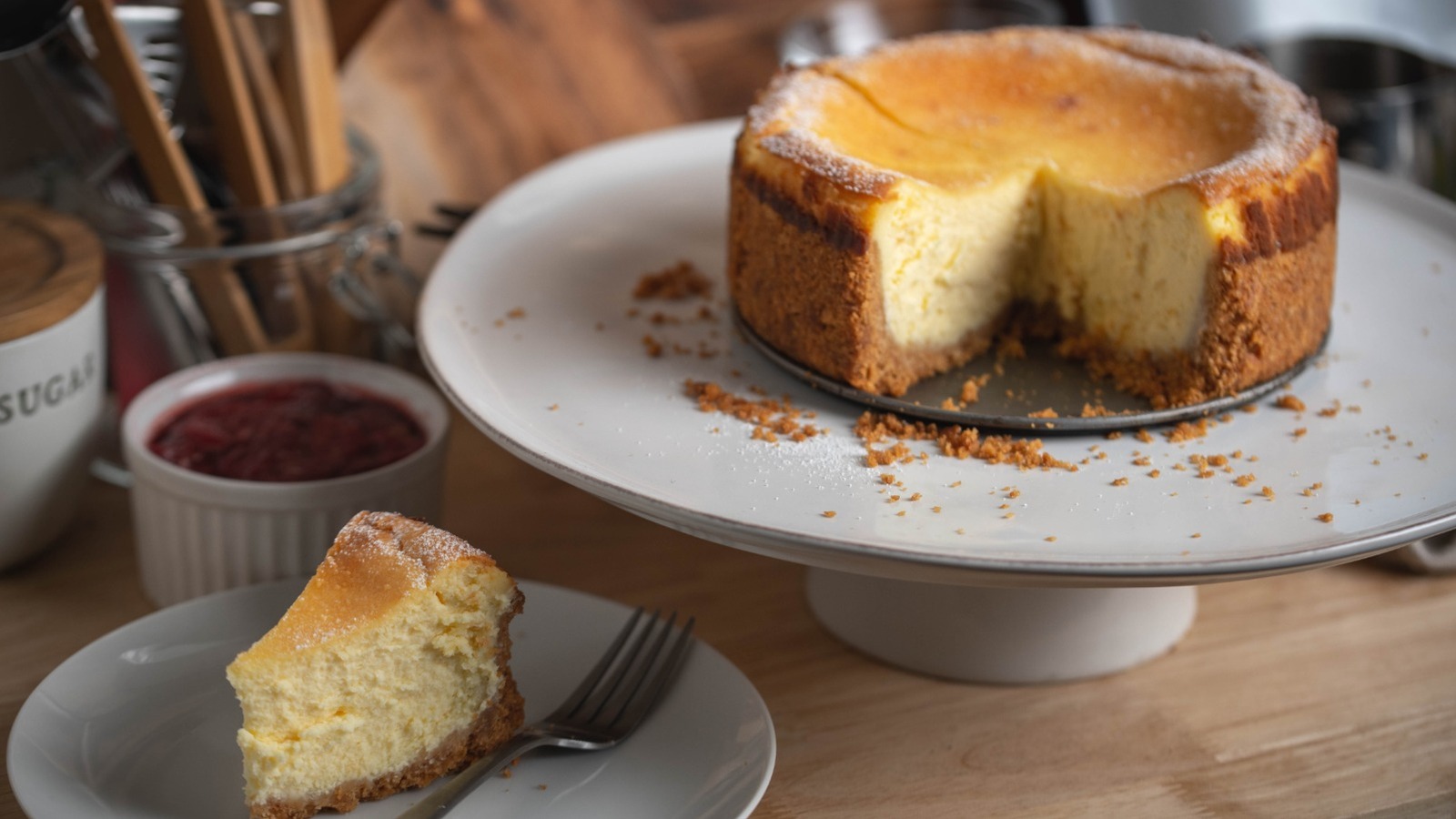 How To Know If The NYC Cheesecake Slice You're Buying Is The Real Deal