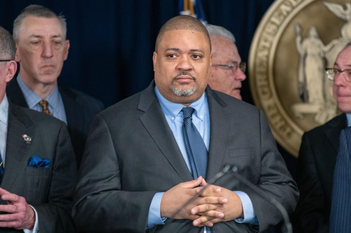 Alvin Bragg just chose to stand AGAINST the NYPD