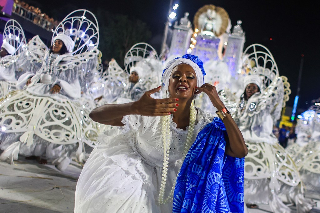 The Rio Carnival, the crown jewel of Brazil’s cultural calendar, exploded into full spectacle on Carnival Sunday, February 16, 2026. Held at the famed Sambadrome, samba schools paraded in dazzling costumes and towering floats, competing in the celebration’s most anticipated and electrifying night.