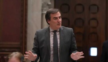 State Sen. Michael Gianaris announces he will not seek re-election in 2026 – QNS