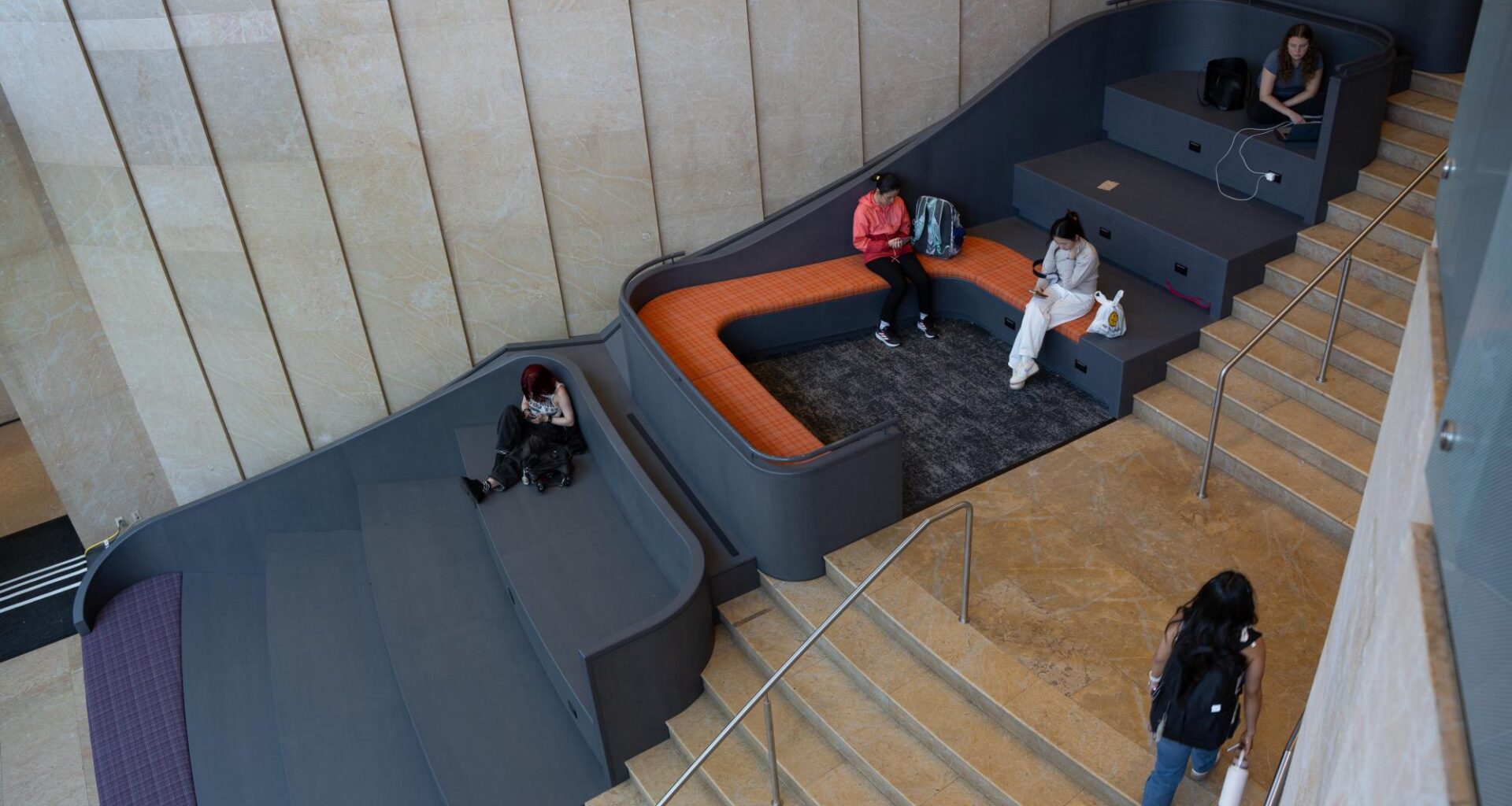 Opinion: NYU can’t be IRL on a campus built to prevent congregation