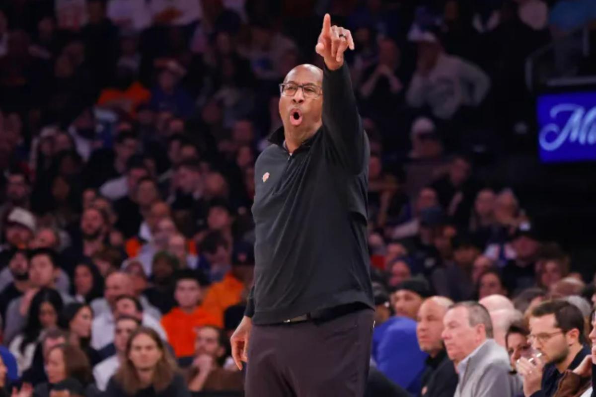 Mike Brown sees what's holding Knicks back from winning a title
