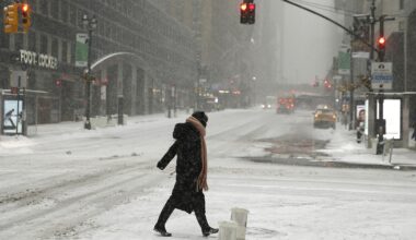 Travel ban issued in NYC ahead of blizzard
