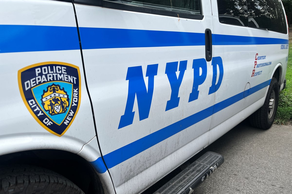 Gun Falls From Suspect’s Pocket During Brooklyn Arrest Attempt